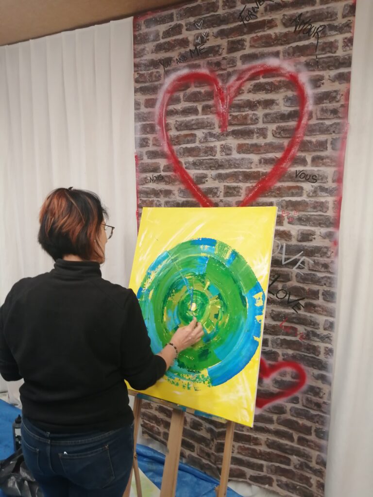 ATELIER-MOTS-EMOTIONS-COULEURS-ANNE-BATTOUE-MEDIATRICE-ARTISTIQUE-LANDES-FRANCE