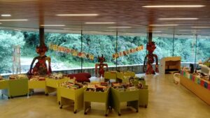 EDUCATION-ARTISTIQUE-EVENEMENTS-ANNE-BATTOUE-ARTISTE-PEINTRE