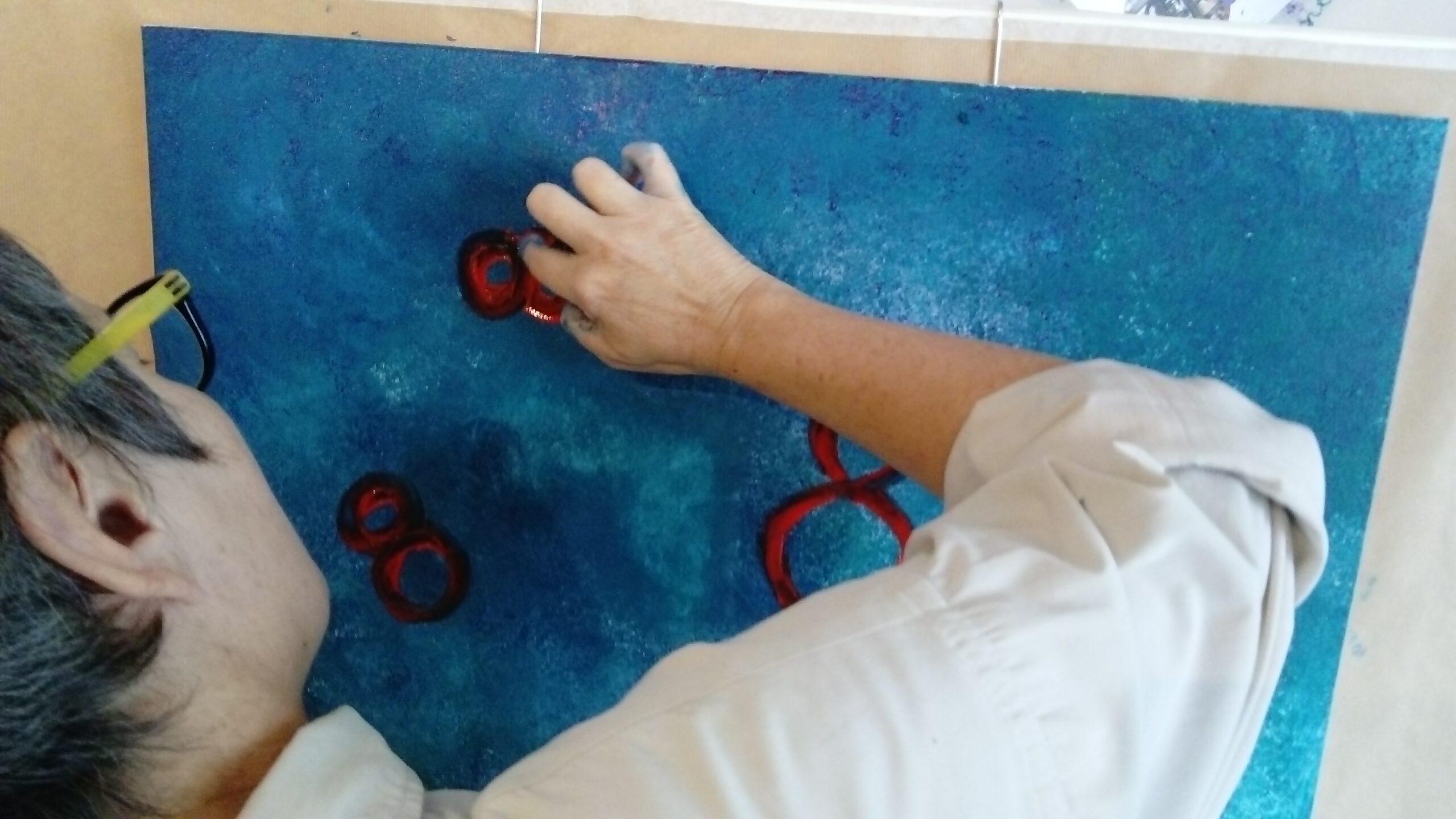 EDUCATION-ARTISTIQUE-ATELIER-DES-COULEURS-GURMENCON-ANNE-BATTOUE-ARTISTE-PEINTRE