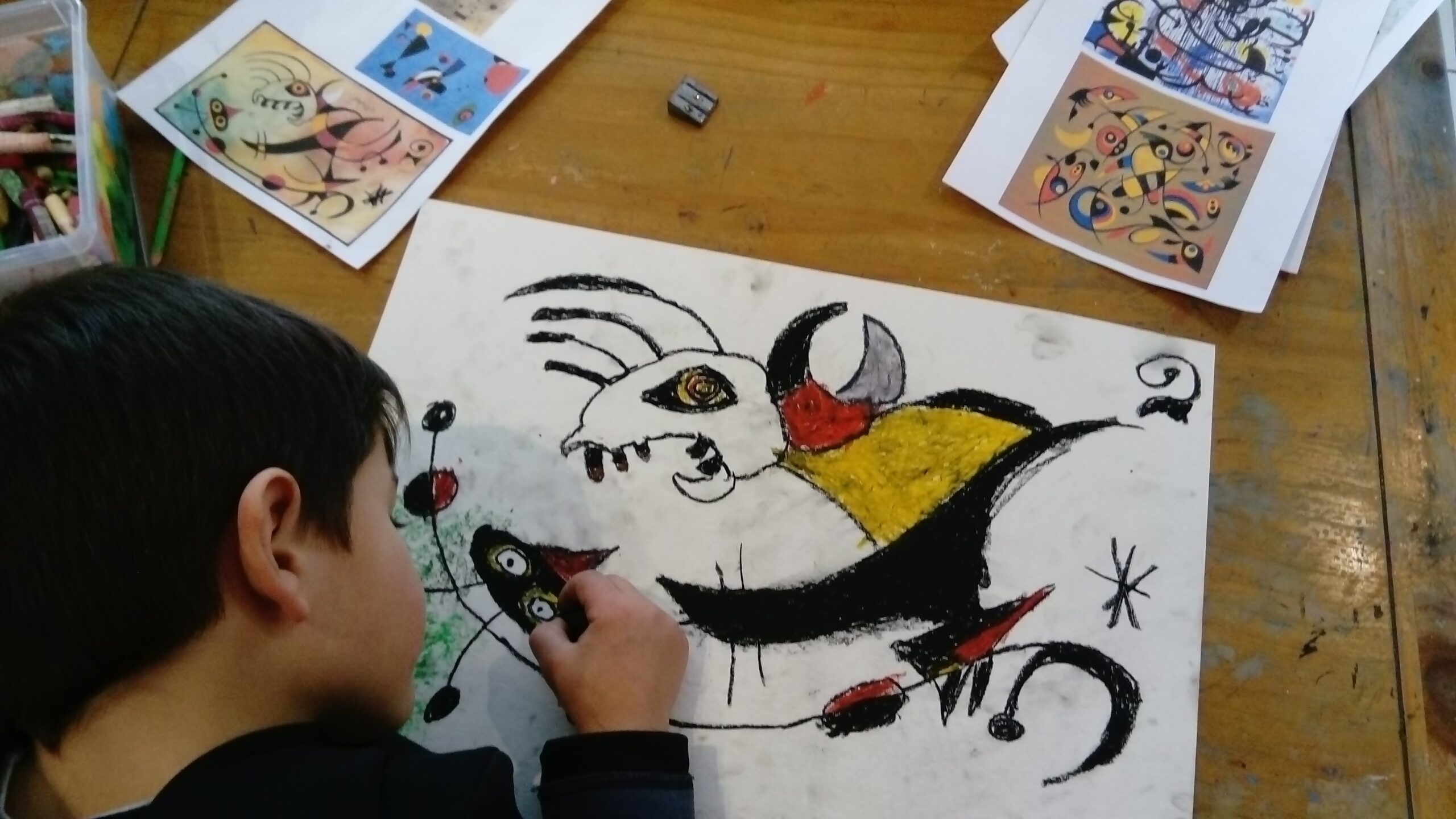 EDUCATION-ARTISTIQUE-ATELIER-DES-COULEURS-GURMENCON-ANNE-BATTOUE-ARTISTE-PEINTRE