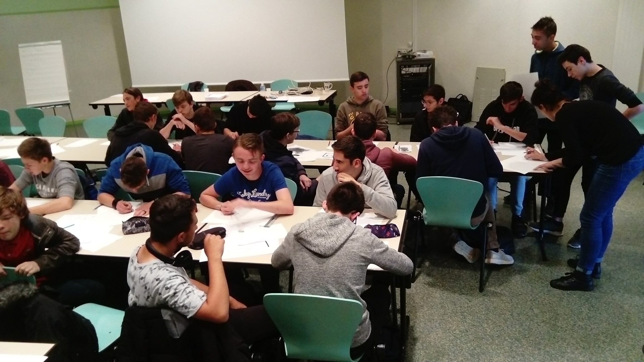 EDUCATION-ARTISTIQUE-EVENEMENTS-ANNE-BATTOUE-ARTISTE-PEINTRE