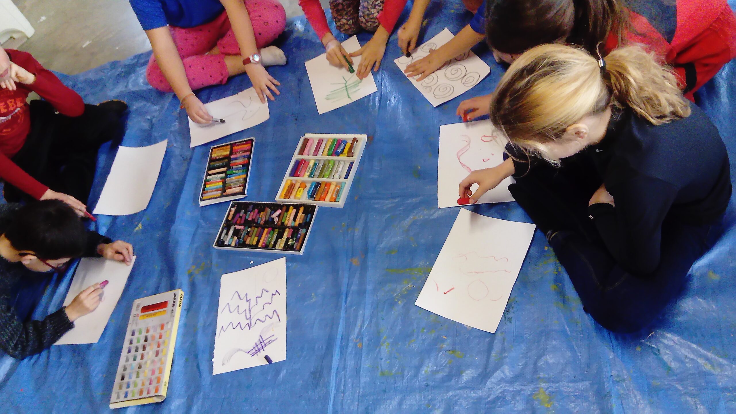 EDUCATION-ARTISTIQUE-EVENEMENTS-ANNE-BATTOUE-ARTISTE-PEINTRE