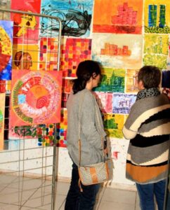 EDUCATION-ARTISTIQUE-ATELIER-DES-COULEURS-GURMENCON-ANNE-BATTOUE-ARTISTE-PEINTRE
