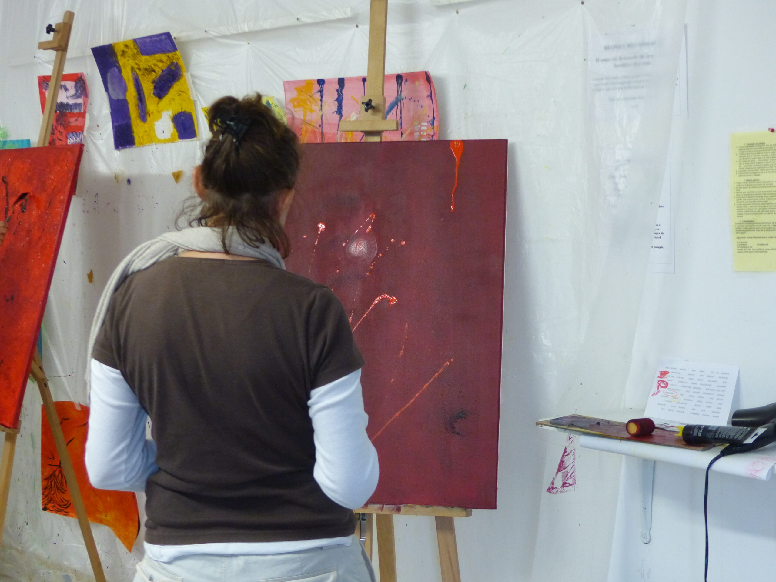 EDUCATION-ARTISTIQUE-ATELIER-DES-COULEURS-GURMENCON-ANNE-BATTOUE-ARTISTE-PEINTRE