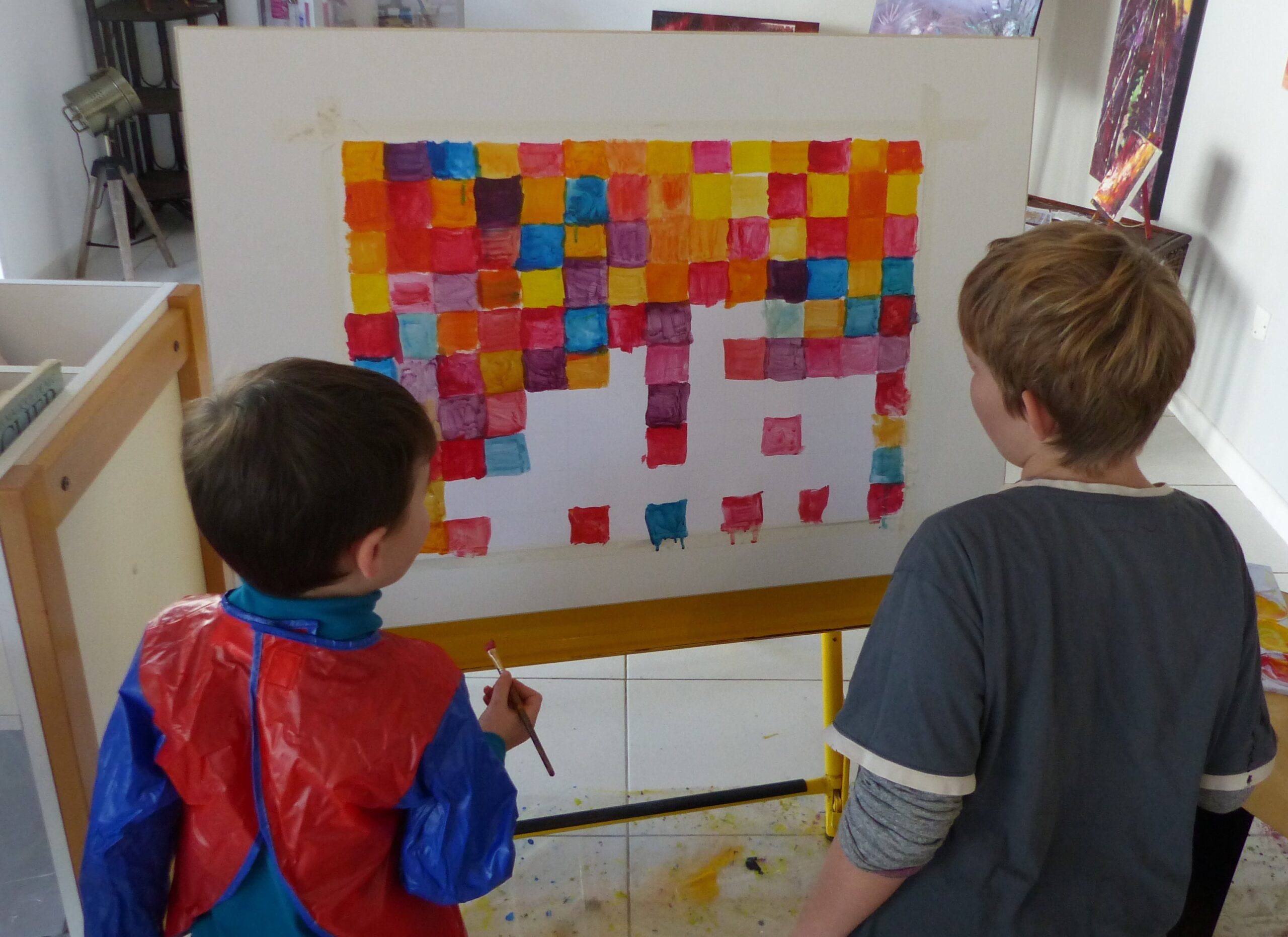 EDUCATION-ARTISTIQUE-ATELIER-DES-COULEURS-GURMENCON-ANNE-BATTOUE-ARTISTE-PEINTRE