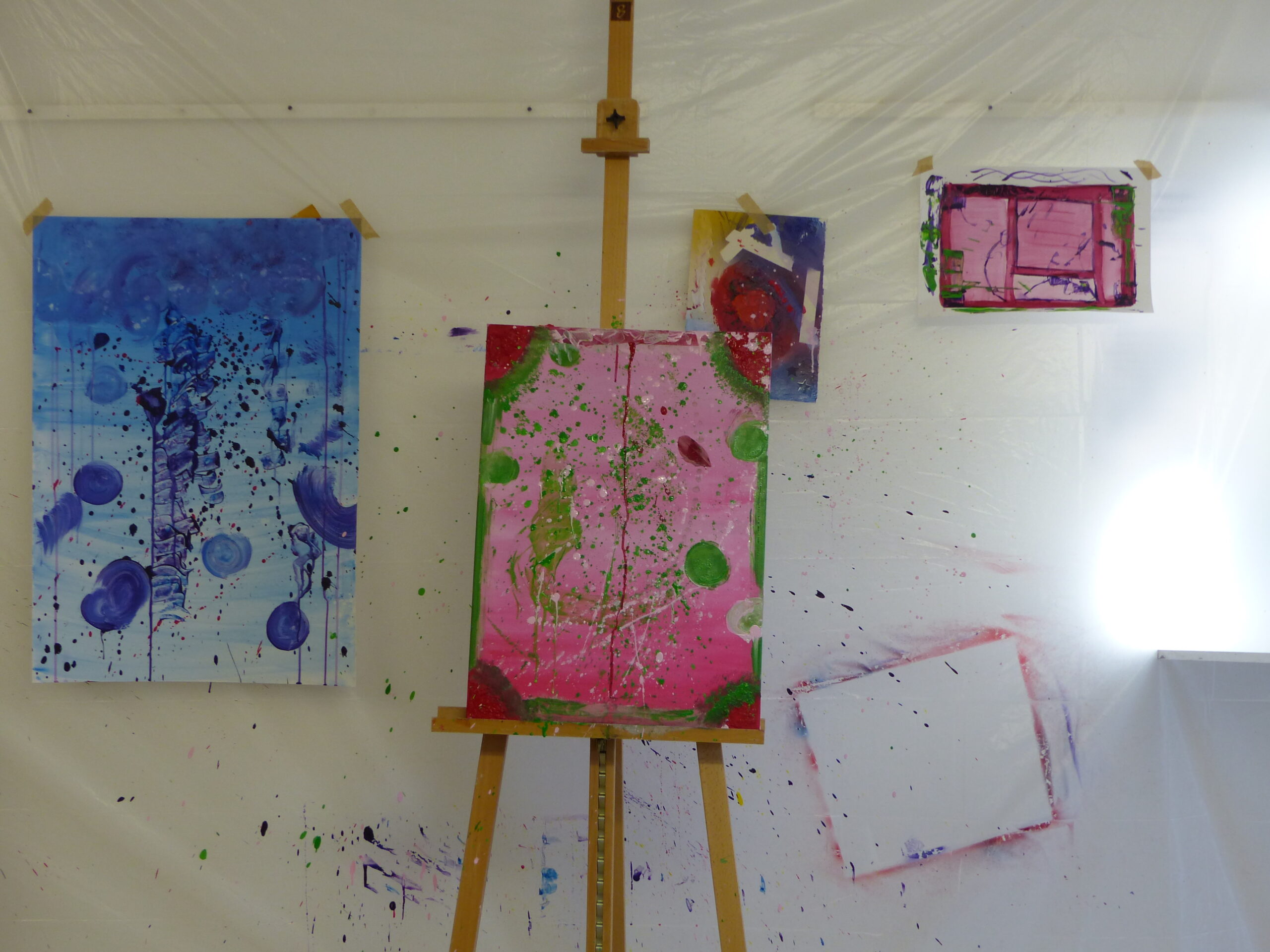 EDUCATION-ARTISTIQUE-ATELIER-DES-COULEURS-GURMENCON-ANNE-BATTOUE-ARTISTE-PEINTRE